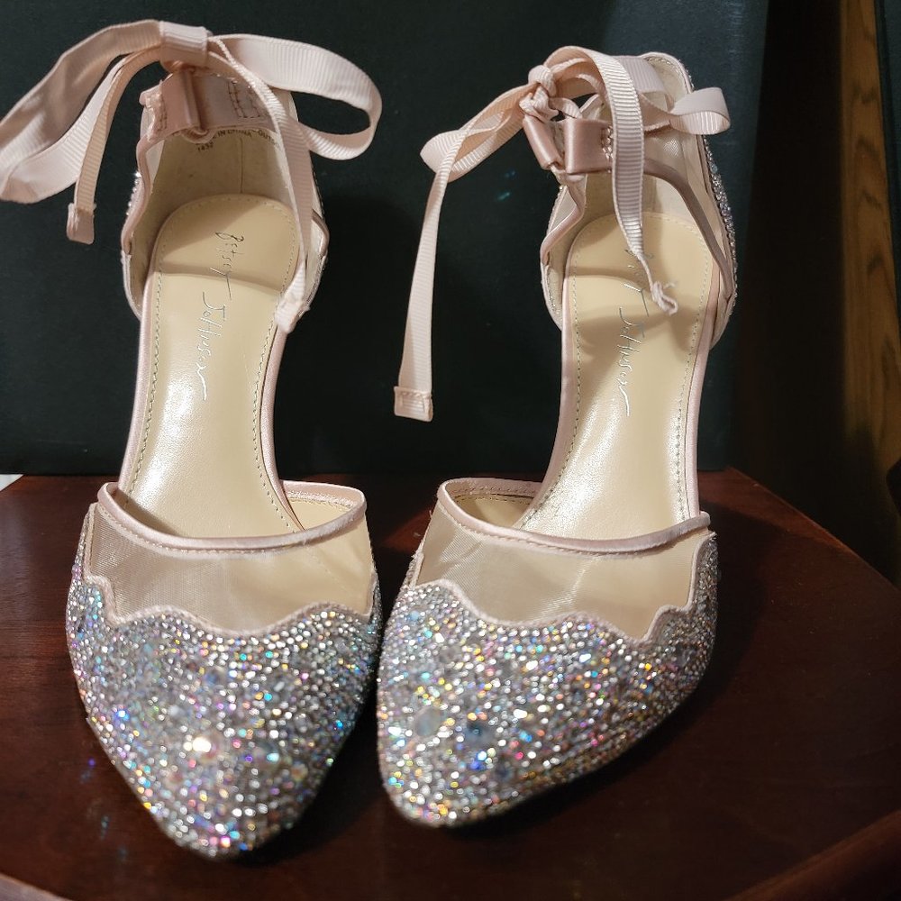 Size 7 Betsey Johnson heels